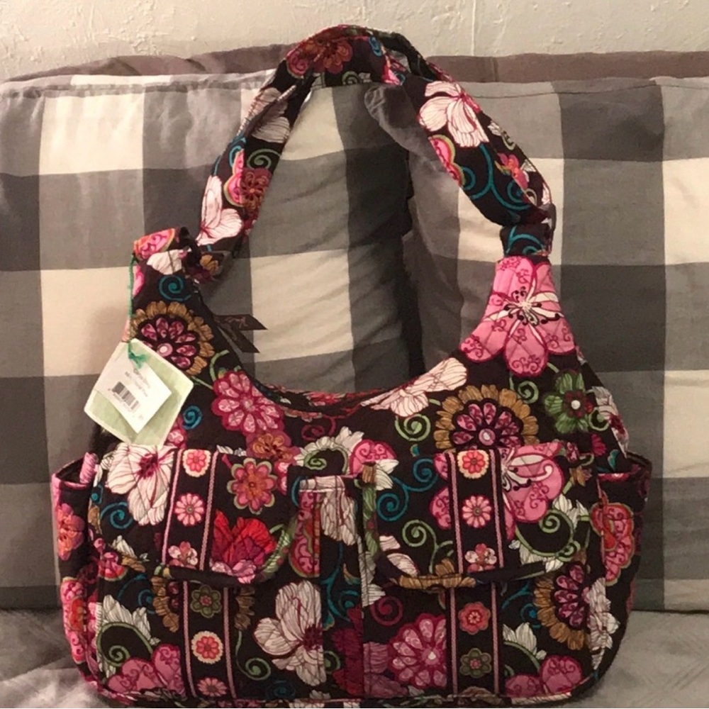 IN SEARCH OF Vera Bradley Cargo Sling - Picture 2 of 5